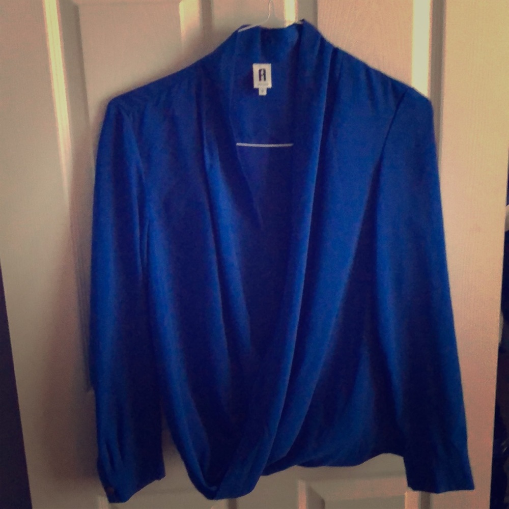 Blue New York blouse size small